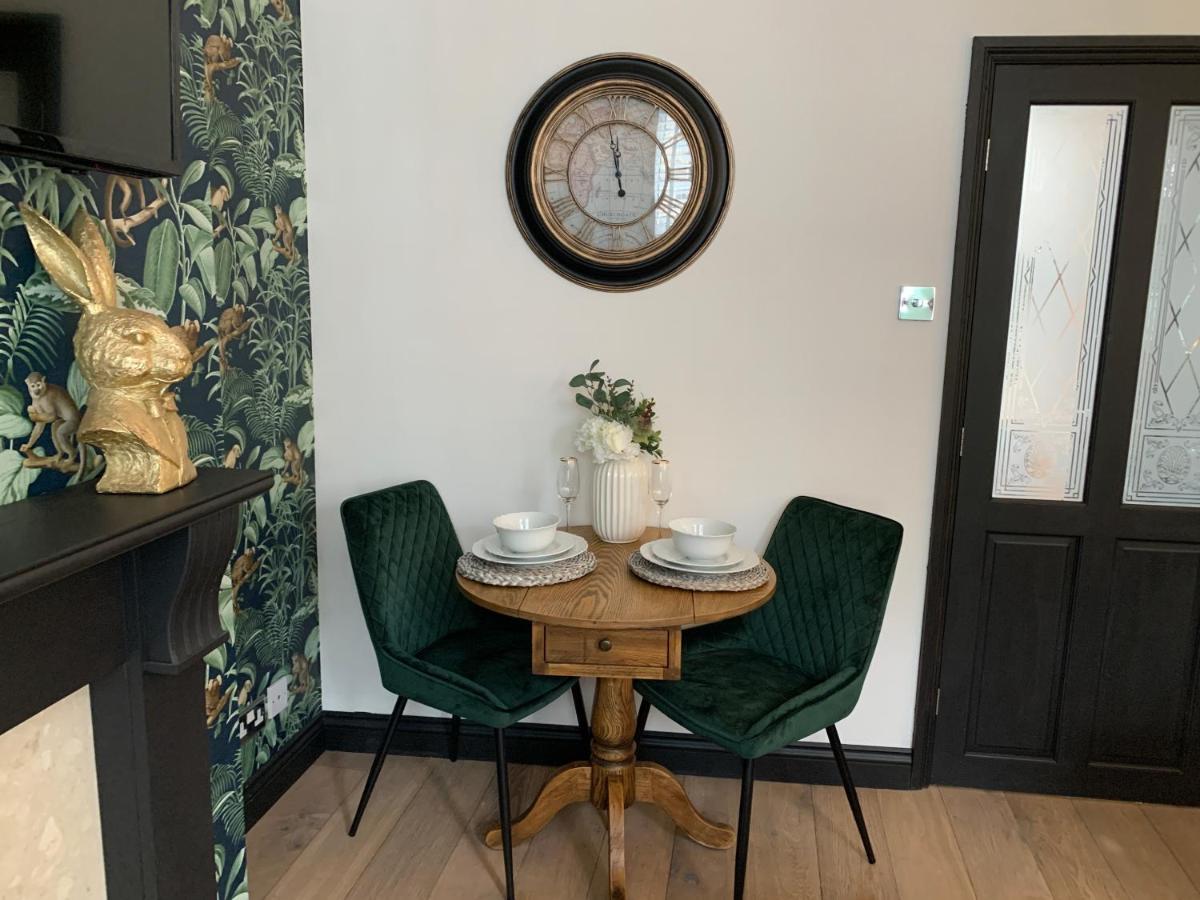 Contemporary & Chic Inner Terrace 5 Mins From Barnsley Town Centre 외부 사진