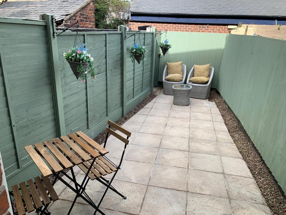 Contemporary & Chic Inner Terrace 5 Mins From Barnsley Town Centre 외부 사진